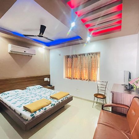 Hotel Rajdhani And Guest House Gujarat - Best Family Hotel In Halol Near Pavagadh And Halol Gidc Exterior photo